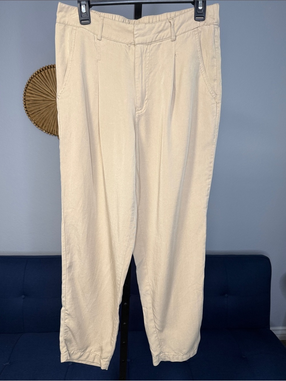 Women's Tahari Light Beige Lyocell Chino Dress Pants size 8